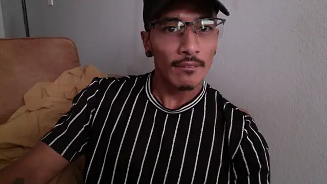 tanjir020 online show from October 16, 11:35 pm