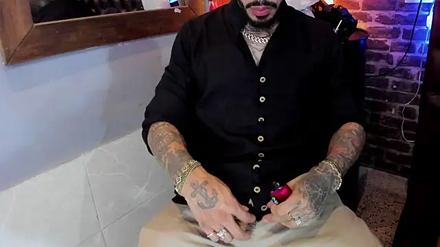 VinzenzRizzo online show from February 19, 4:20 am