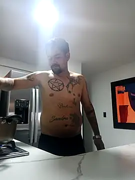 Maximo cum27 online show from March 26, 9:30 pm