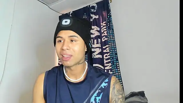  Logan Colton  online show from December 22, 11:02 pm