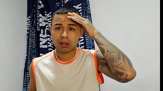  Logan Colton  online show from November 29, 1:07 am