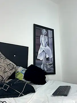 Luke Stone online show from December 16, 12:18 am