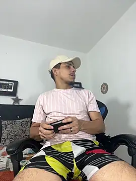 Luke Stone online show from June 3, 9:42 pm