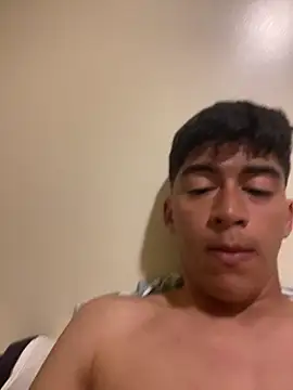 BadboyXXXMZ online show from April 17, 4:04 am