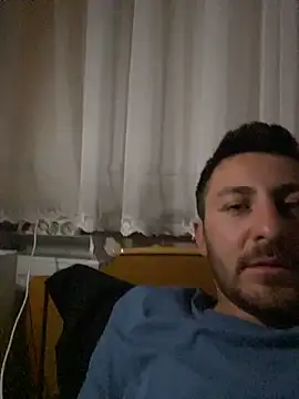 emredenizz07 online show from December 1, 6:44 pm