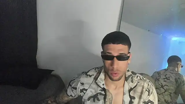 ThiagoLugo online show from March 29, 6:13 am