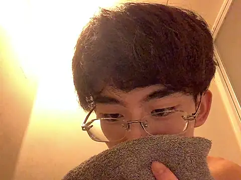 Snapshot of kurusu46 chatting on October 13, 12:33 pm kurusu46 online show from October 13, 12:33 pm