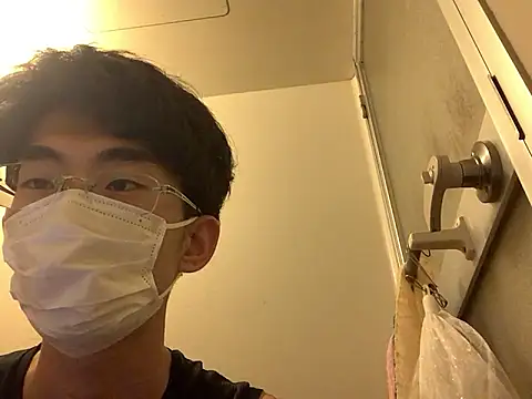 Snapshot of kurusu46 chatting on October 7, 12:09 pm kurusu46 online show from October 7, 12:09 pm