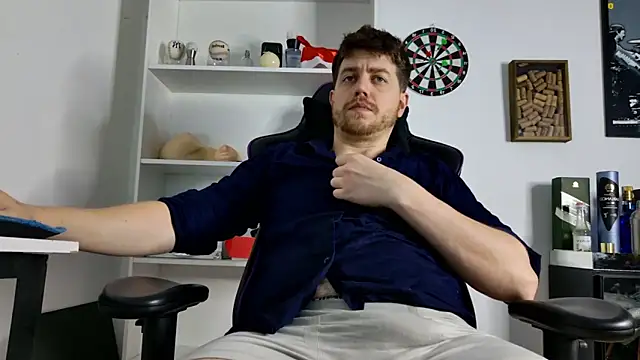 aaron nvk online show from December 4, 4:41 am