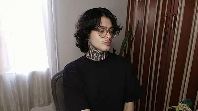 Mihail leroy online show from June 6, 10:27 pm