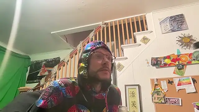 MasterDaddyCool online show from January 18, 6:59 am