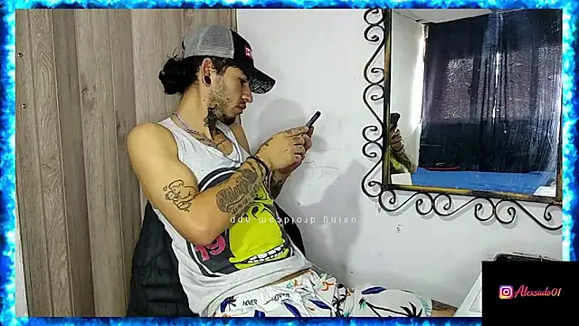 Tattoboy19cm online show from June 19, 7:30 pm