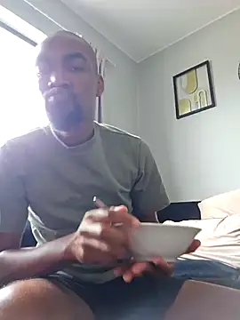 Snapshot of mojaymort chatting on September 25, 10:14 am mojaymort online show from September 25, 10:14 am