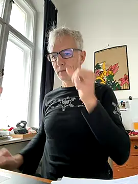 SexyLeon8 online show from November 10, 10:20 am