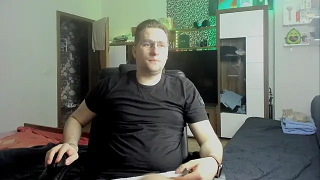 romiosabrino online show from March 19, 2:31 pm