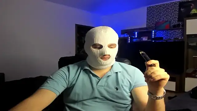 romiosabrino online show from December 17, 6:47 pm