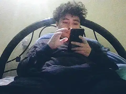 Snapshot of jorgexsuil2hh chatting on October 18, 2:16 am jorgexsuil2hh online show from October 18, 2:16 am