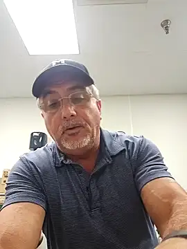 FlirtyOneForU online show from January 14, 10:35 pm