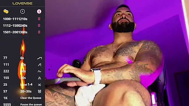 Max-prada online show from August 1, 3:38 am