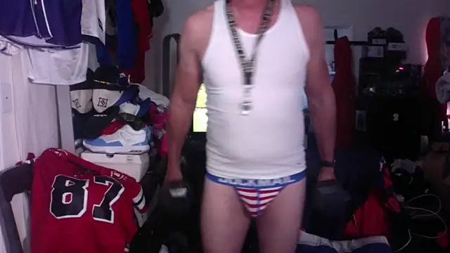 DILFJockDad87 online show from November 23, 9:26 pm