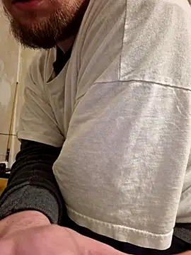 Snapshot of gazb90 chatting on October 18, 10:58 pm gazb90 online show from October 18, 10:58 pm