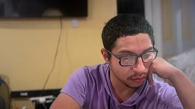 kSwisssxxx online show from February 9, 12:04 am