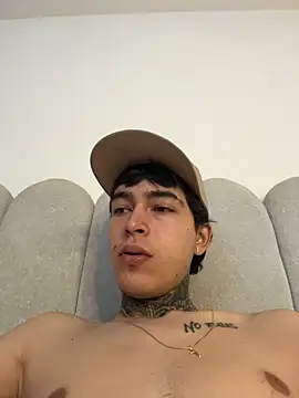 samm4044 online show from March 27, 4:52 pm