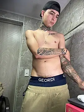 samm4044 online show from January 9, 11:43 pm