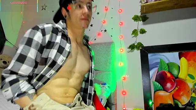 puepleholly online show from January 9, 1:55 am