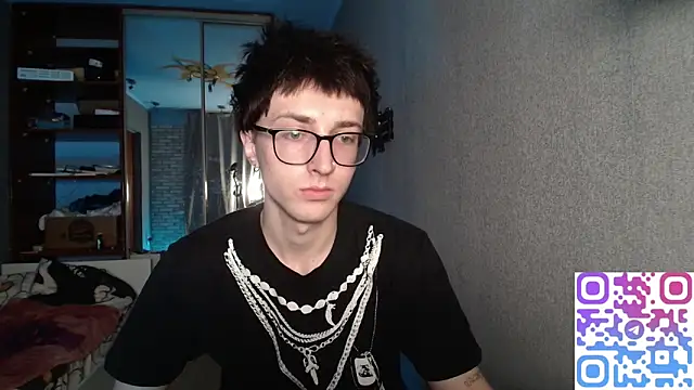 8goat online show from November 17, 4:32 pm