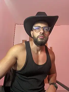 magnumchris online show from July 9, 6:11 pm