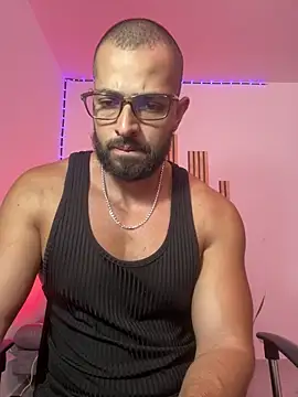 magnumchris online show from May 28, 10:19 pm