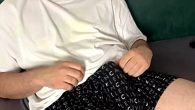yungdboiy online show from July 6, 3:58 pm