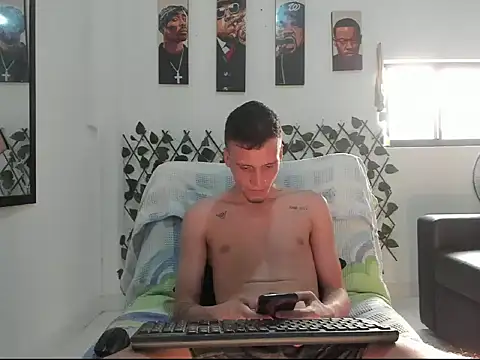 Latins Boss online show from March 20, 9:51 pm