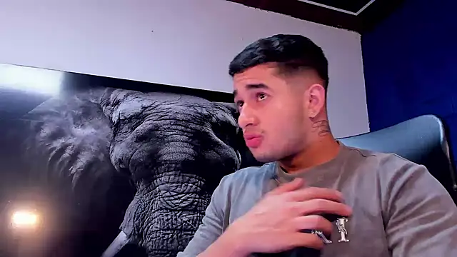 king falconer online show from December 4, 2:29 am