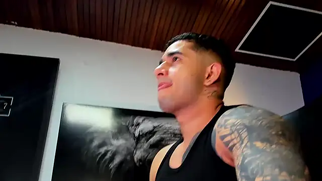 king falconer online show from November 30, 9:55 am