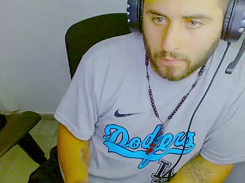 Snapshot of Pipe_sexxx chatting on September 23, 12:54 am Pipe sexxx online show from September 23, 12:54 am