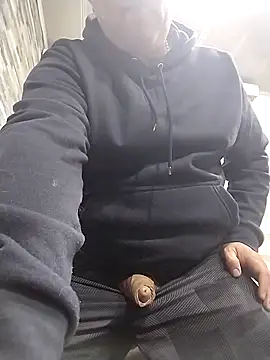 BigCristh79 online show from March 15, 4:31 am