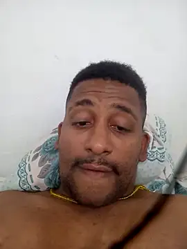 Snapshot of sleka2525 chatting on September 19, 3:51 am sleka2525 online show from September 19, 3:51 am