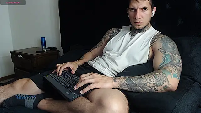 Shane Clay online show from February 5, 1:01 am