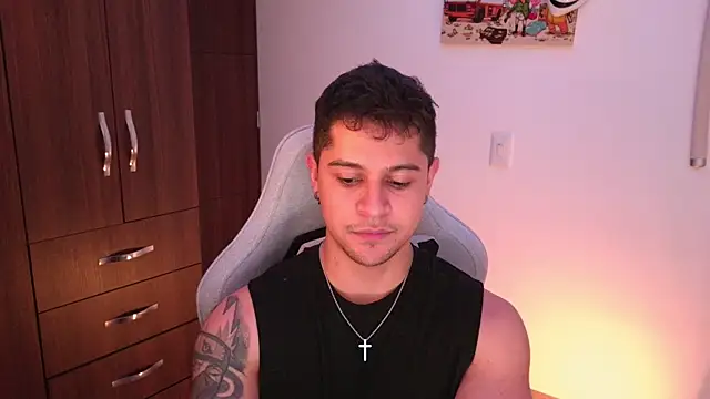 domsantiago  online show from October 27, 2:25 am