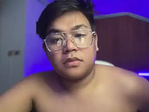 red libraxxx online show from March 6, 2:25 pm