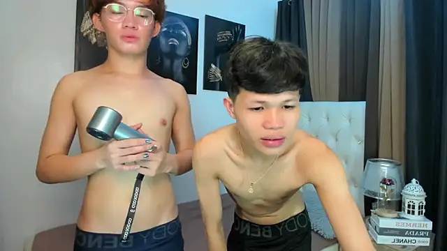 crazyasiantwink online show from November 7, 5:55 am