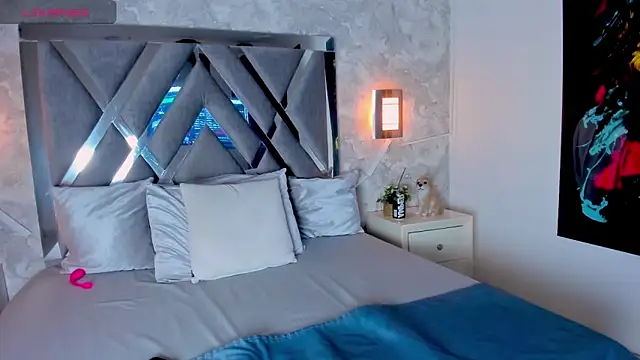 nils saint online show from November 14, 5:10 am