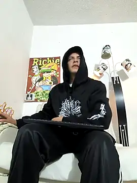 Thomasjons  online show from February 14, 3:01 am