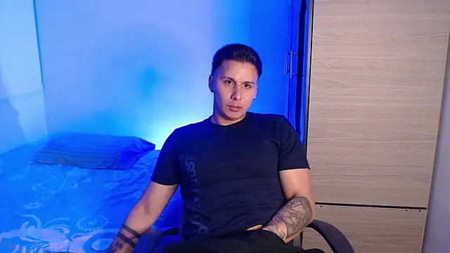 valentinosex1 online show from January 18, 10:23 pm