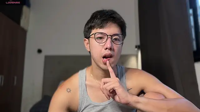 Addictiveboi online show from July 16, 8:54 am