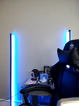 perversus12 online show from February 20, 5:04 pm