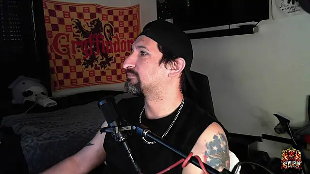 Snapshot of DevilPup75_ chatting on September 26, 1:31 pm DevilPup75 online show from September 26, 1:31 pm