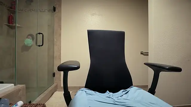 DERTYLAY online show from February 28, 10:31 pm